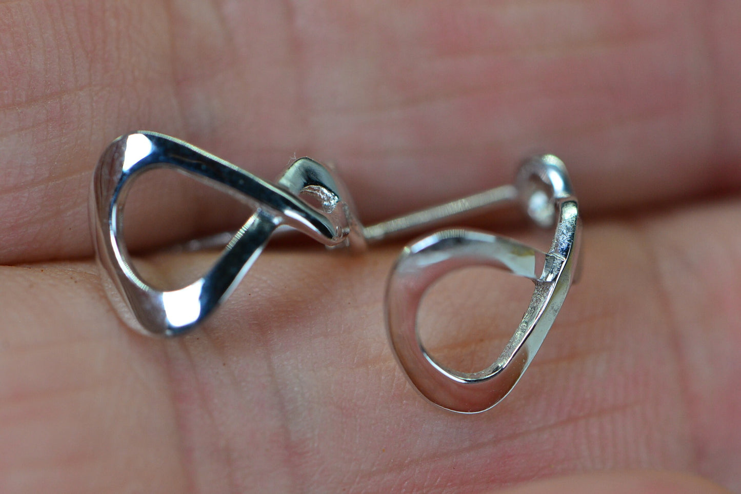 18K White Gold Infinity Stud Earrings: Dainty Twist Design