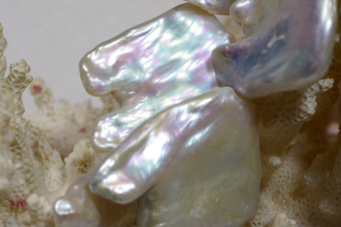 30mm Baroque Freshwater Pearl Strand: Irregular Square Shape