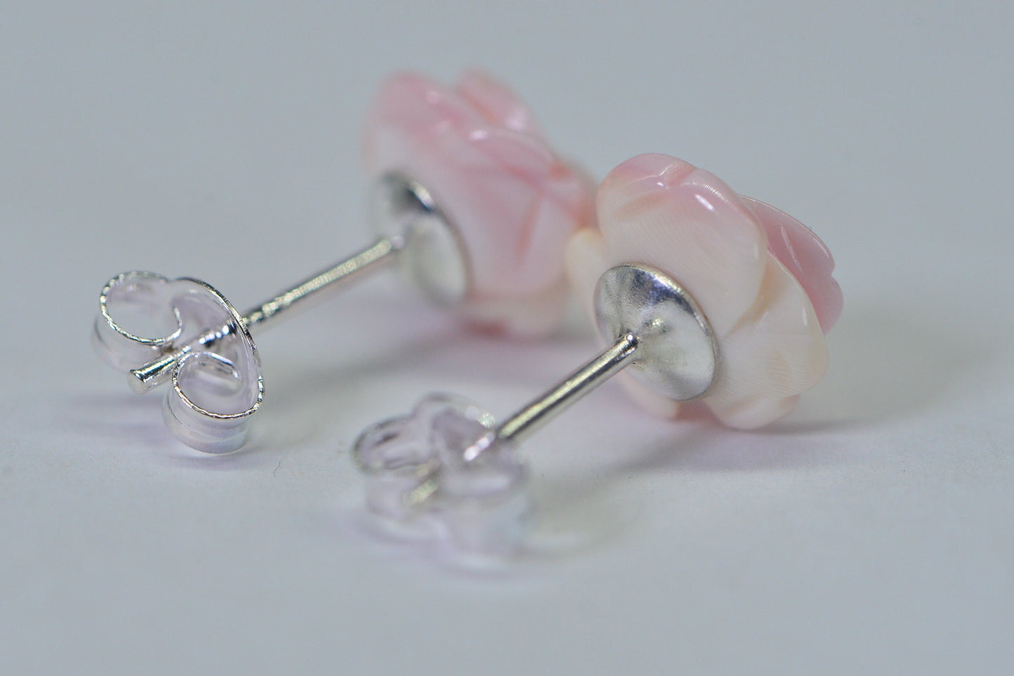 Queen Conch Carved Rose Stud Earrings, Sterling Silver Floral (10mm)