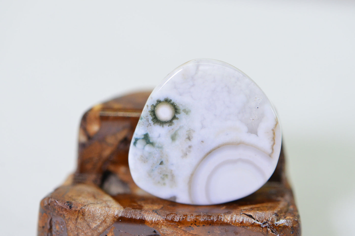 Ocean Jasper Cabochon: White & Green Gemstone, 12.75ct (18.5X17.5X5mm)