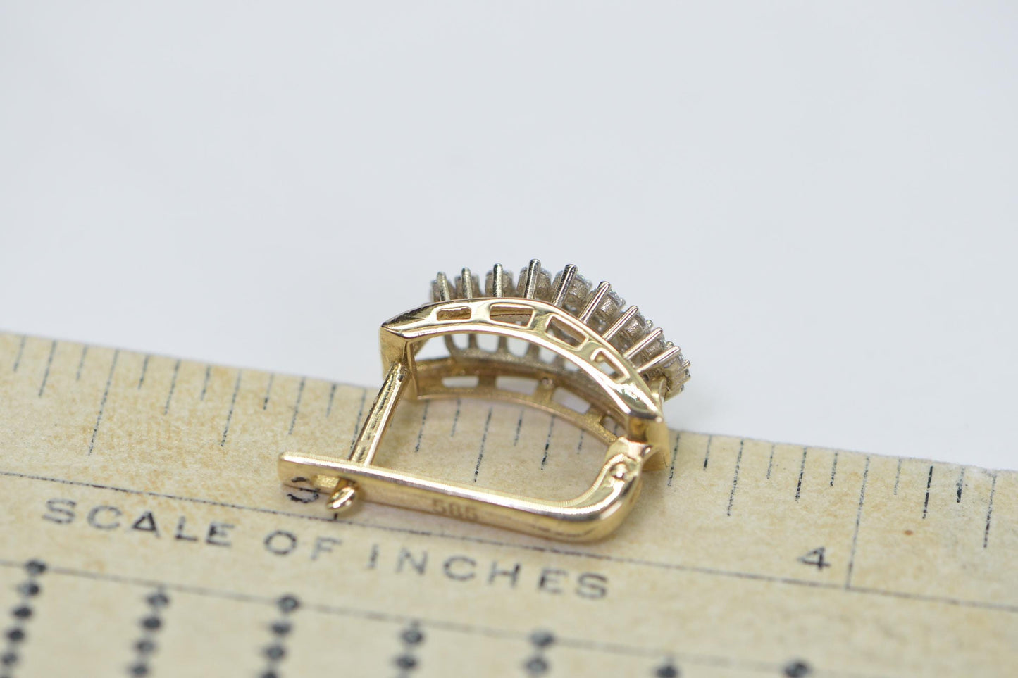 14K Yellow Gold Multi Diamond  Earrings English Lock Closure