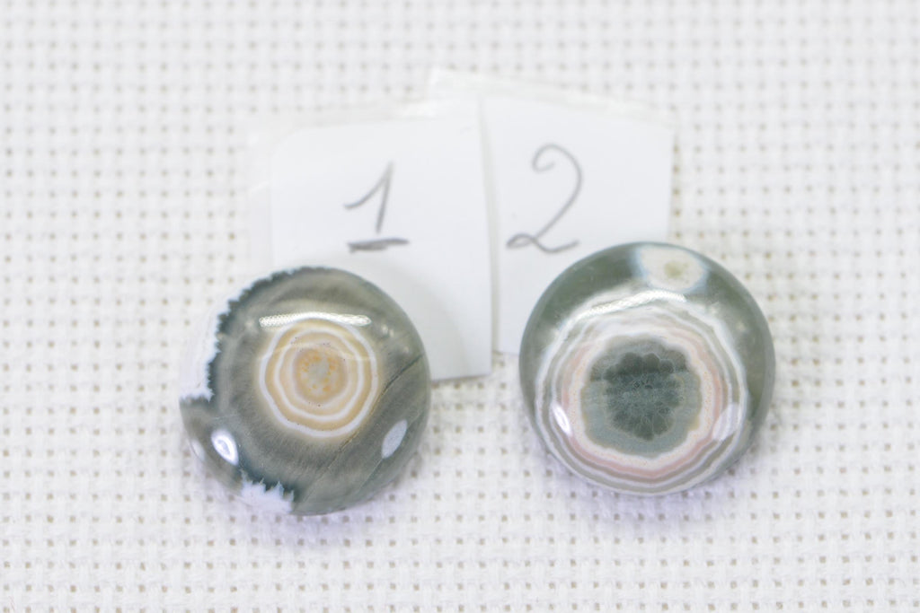 Natural Ocean Jasper Cabochon: Round Gemstone, 16x5.6mm