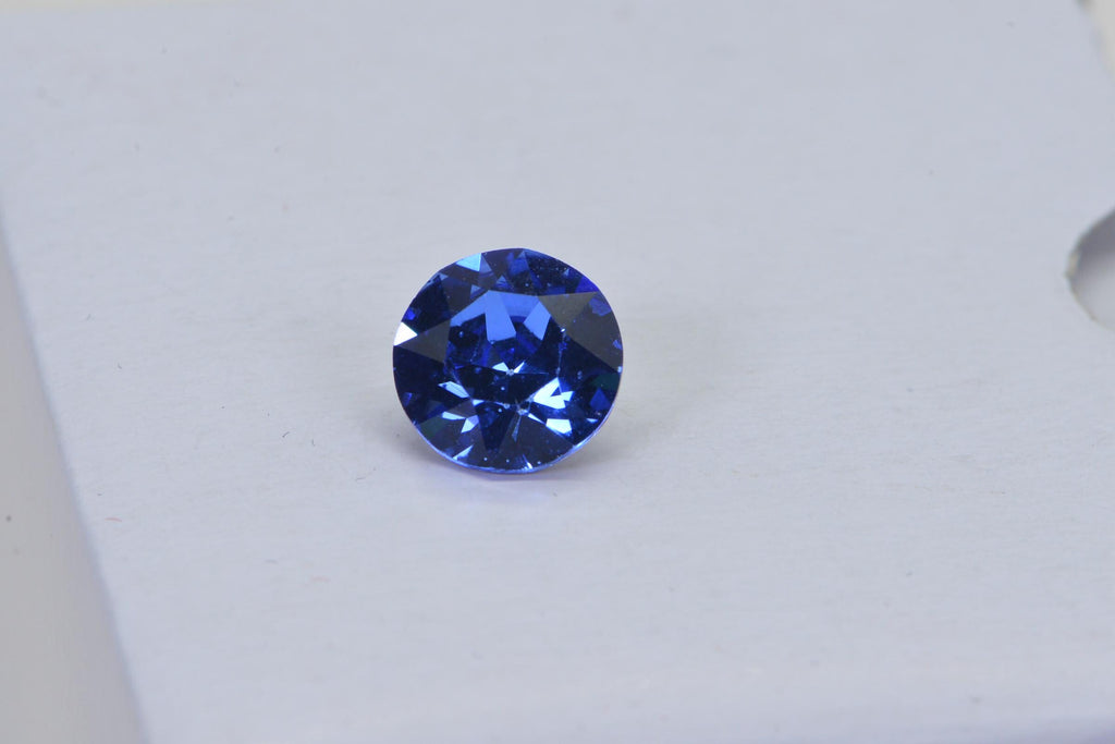 8mm Simulated Sapphire  Facet Diamond Cut Round Point Back swarovski crystals foil back