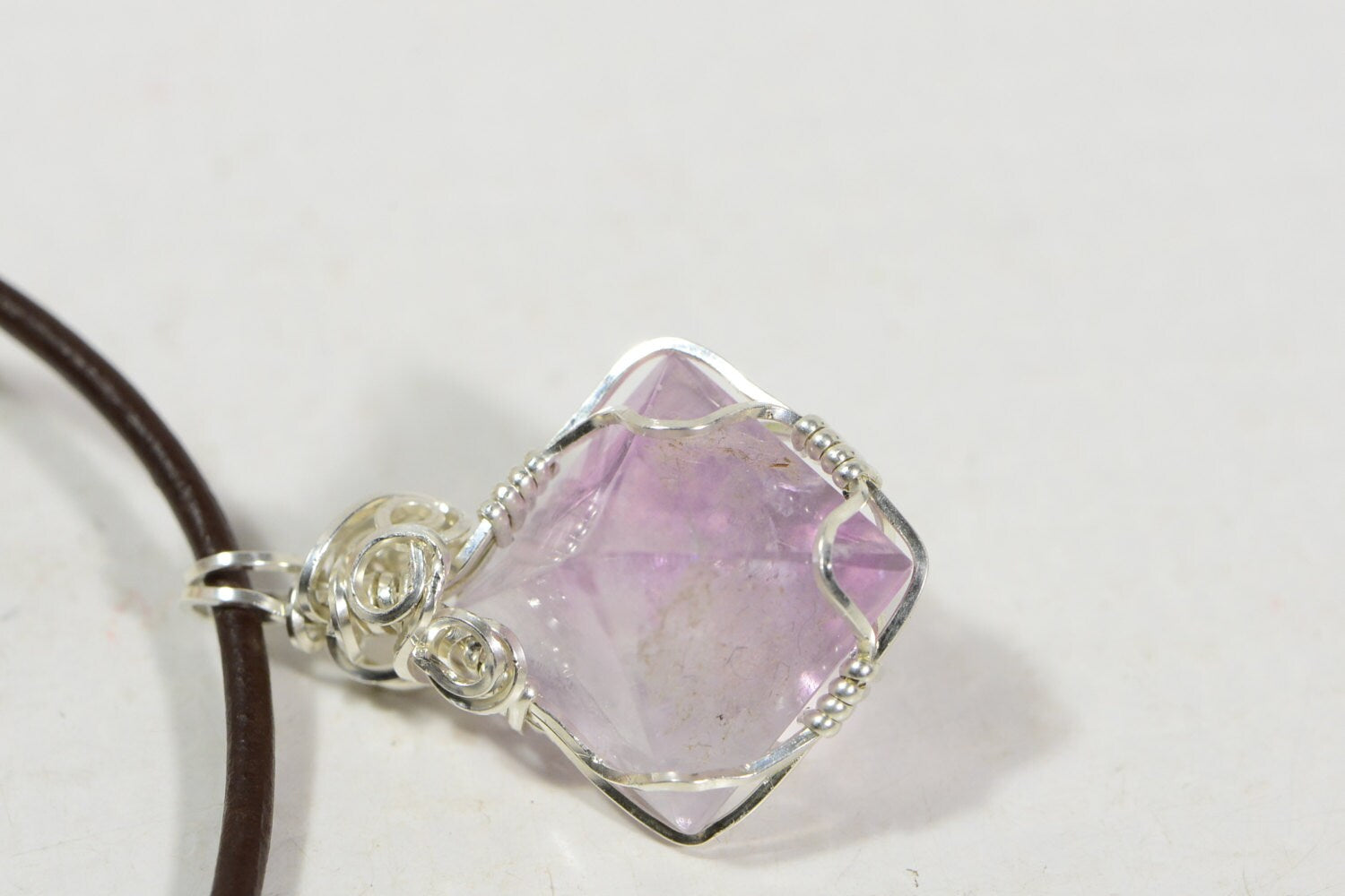Natural Fluorite Necklace Gemstone Pendant Leather Crystal Necklace