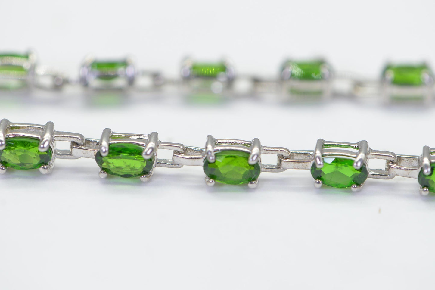 Chrome Diopside Tennis Bracelet: Sterling Silver Green Gemstone