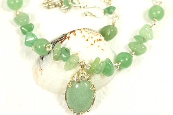 Green Aventurine Necklace set. Wire Wrapped Pendant. Natural Gemstone Necklace