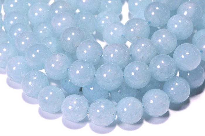 Blue Quartz Gemstone Beads: Smooth Round Aquamarine Strand (8mm)