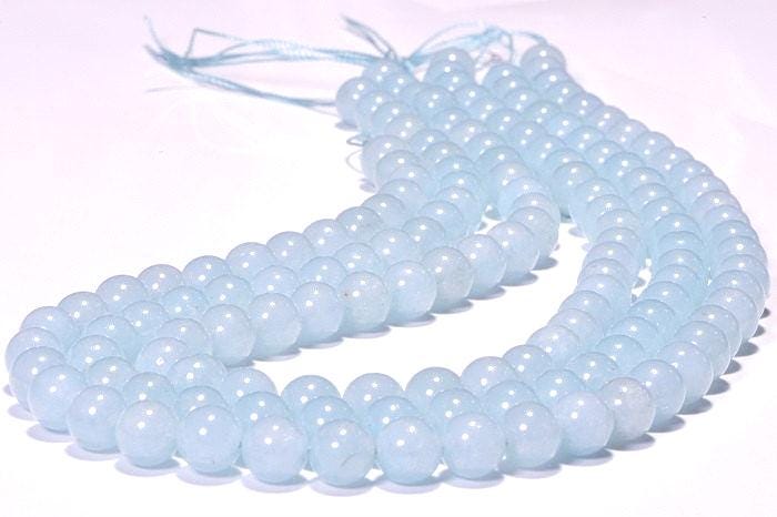 Blue Quartz Gemstone Beads: Smooth Round Aquamarine Strand (8mm)