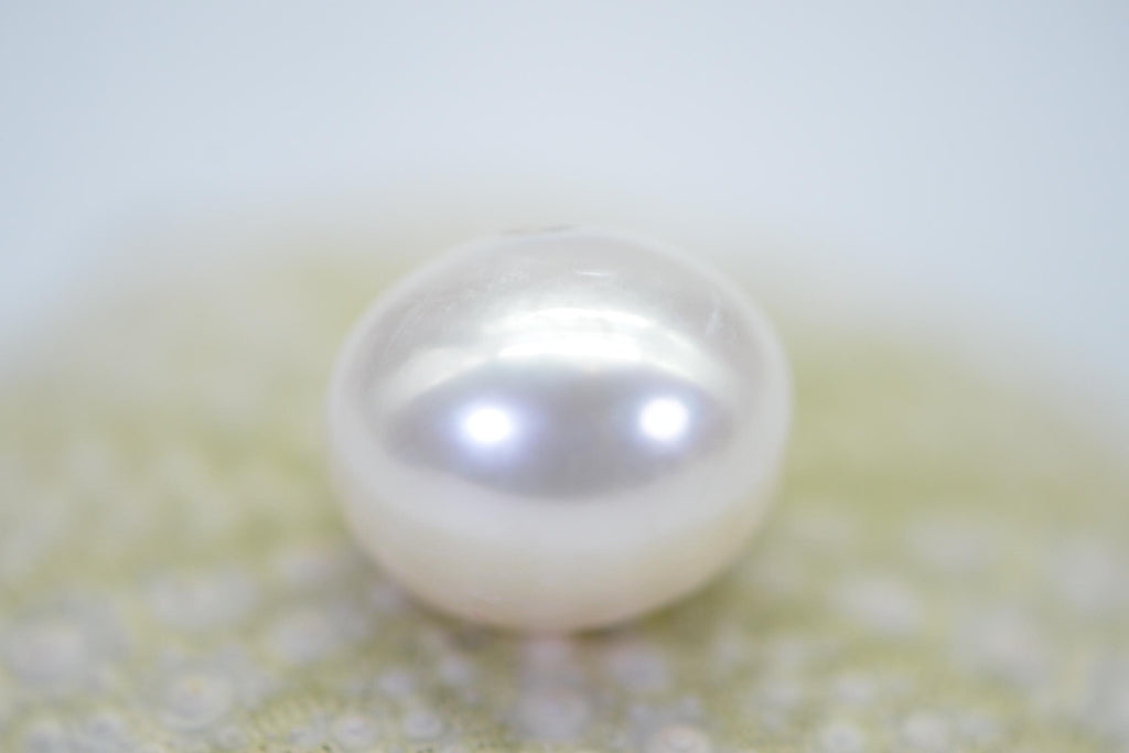 AA White South Sea Pearl: Large Hole Tahitian Loose Pearl (13mm)