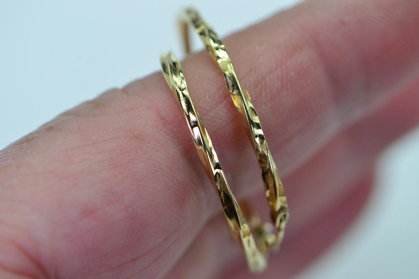 Vintage 14K Yellow Gold Hoop Earrings, Laser-Cut Texture, 1.25 Inch