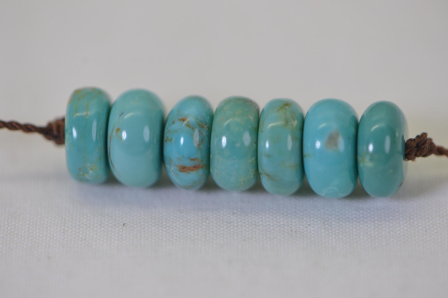 8mm Kingman Turquoise loose Beads, Disc Turquoise Beads, natural Gemstone Beads, Jewelry Making Supplies, pack of 7 Rondelle beads